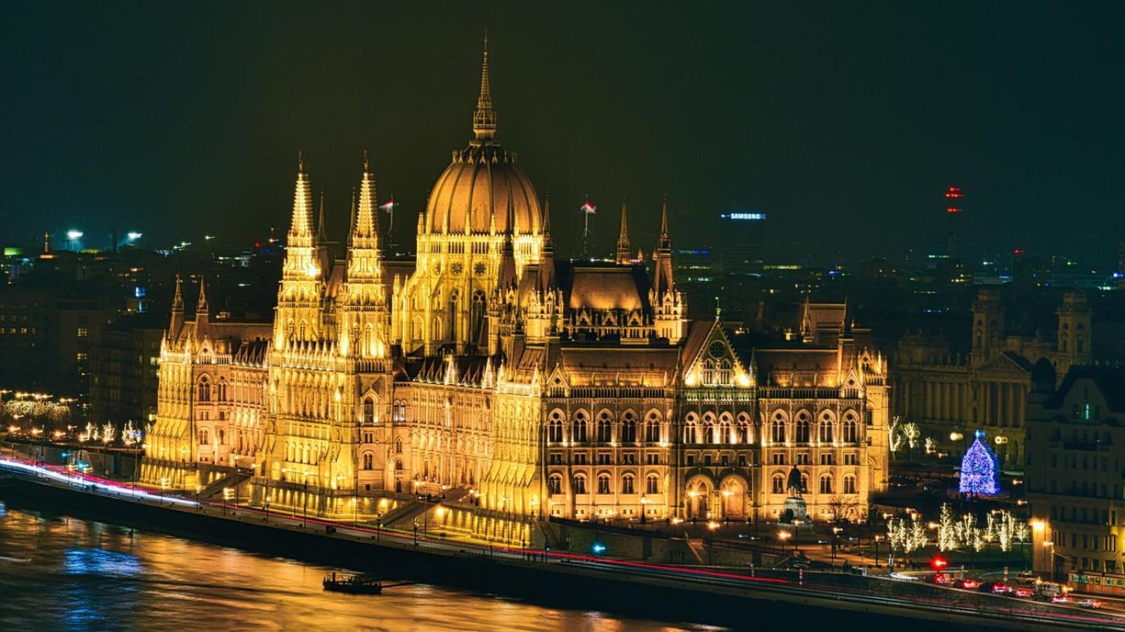New York Palace Apartment In The Downtown Budapeste Exterior foto